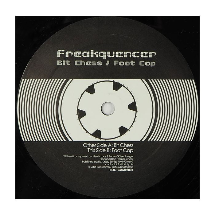 Freakquencer - Bit Chess / Foot Cop